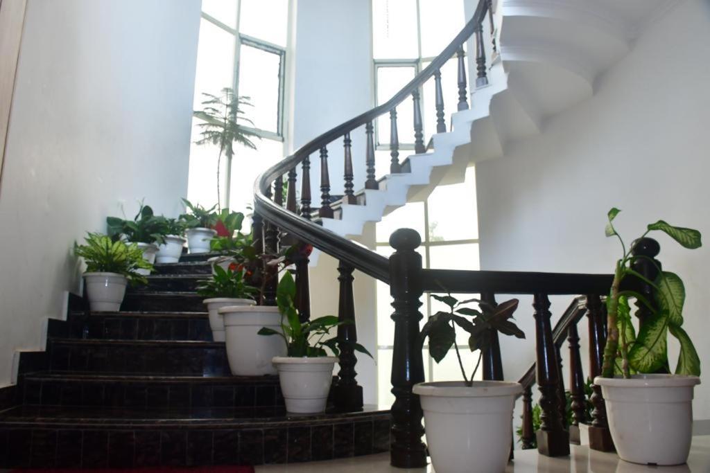 Shreshth Home Stay - Best Family Accommodation - 3Km From Har Ki Pauri, Haridwar, Uttarakhand Bagian luar foto