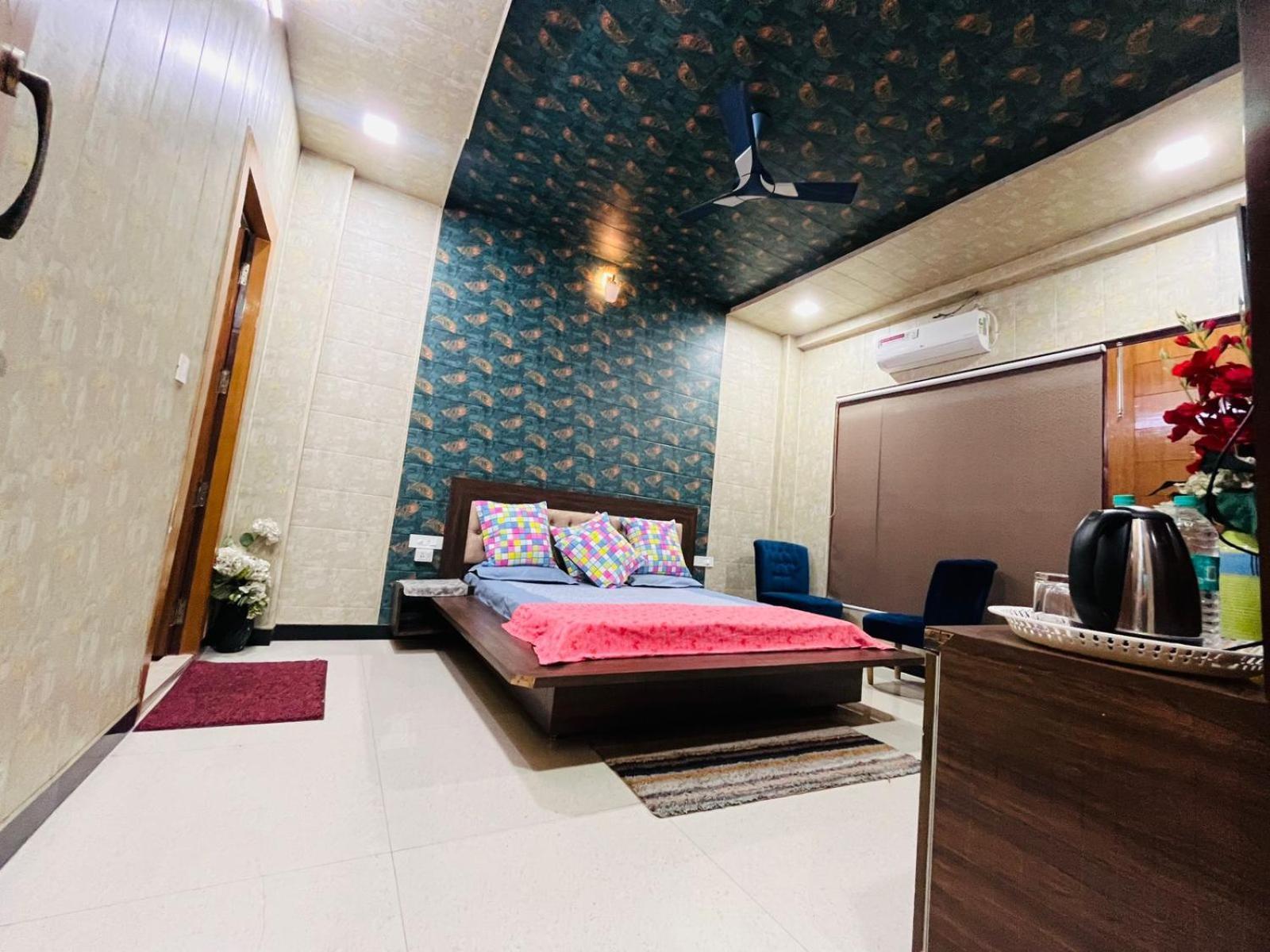 Shreshth Home Stay - Best Family Accommodation - 3Km From Har Ki Pauri, Haridwar, Uttarakhand Bagian luar foto