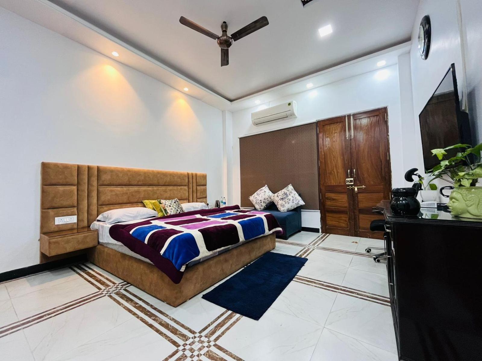 Shreshth Home Stay - Best Family Accommodation - 3Km From Har Ki Pauri, Haridwar, Uttarakhand Bagian luar foto