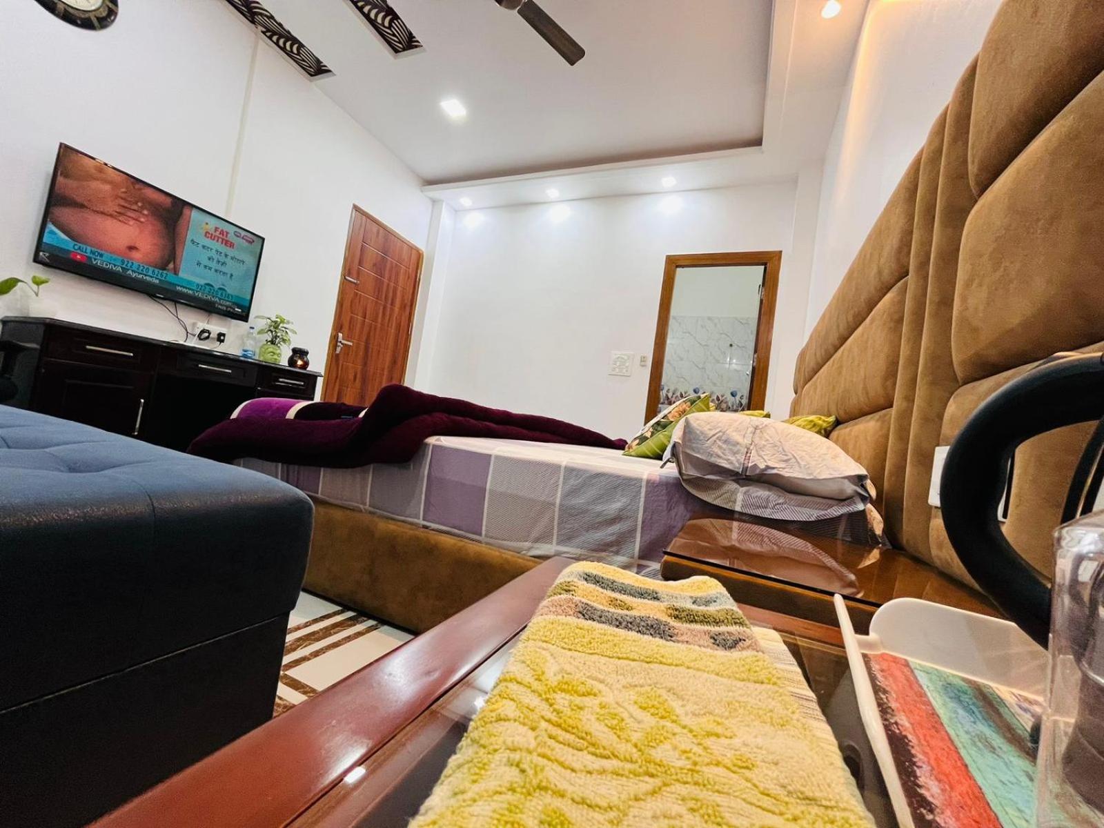 Shreshth Home Stay - Best Family Accommodation - 3Km From Har Ki Pauri, Haridwar, Uttarakhand Bagian luar foto