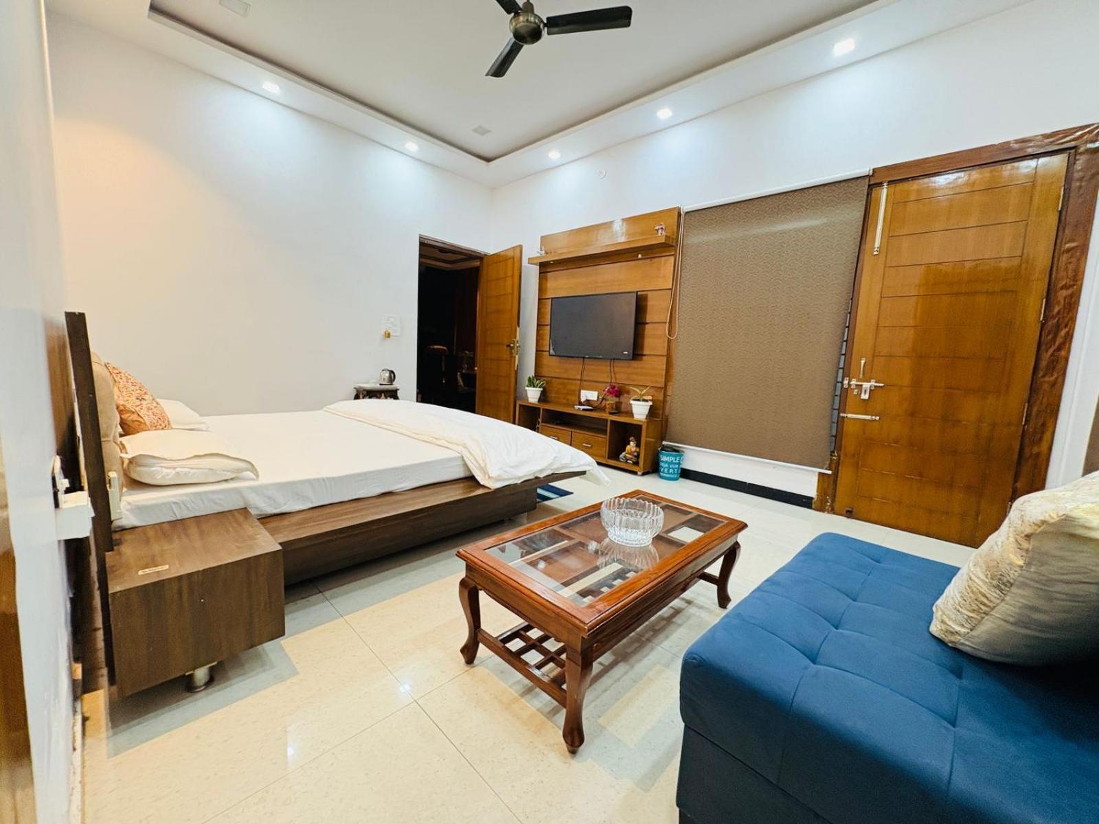 Shreshth Home Stay - Best Family Accommodation - 3Km From Har Ki Pauri, Haridwar, Uttarakhand Bagian luar foto